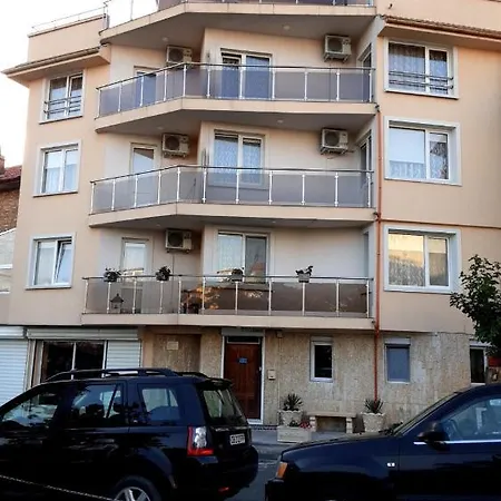 Maison d'hôtes Къща За Гости Надежда *